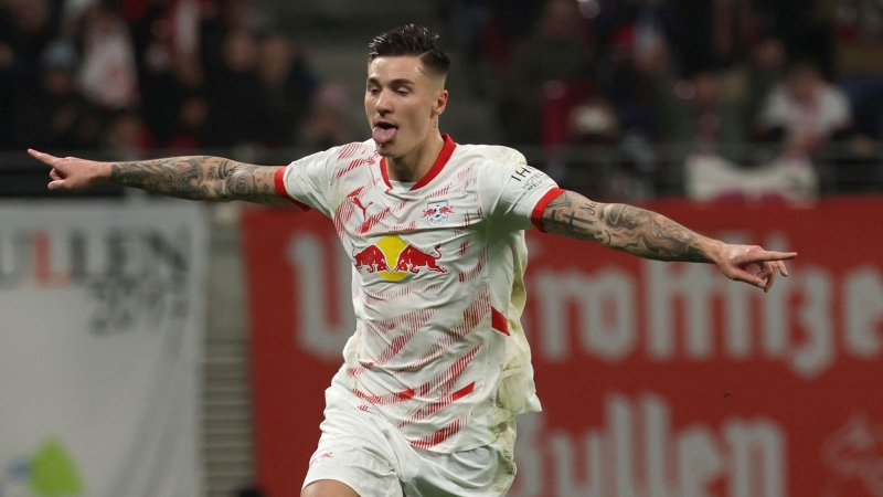 Manchester United nên từ bỏ Benjamin Sesko?